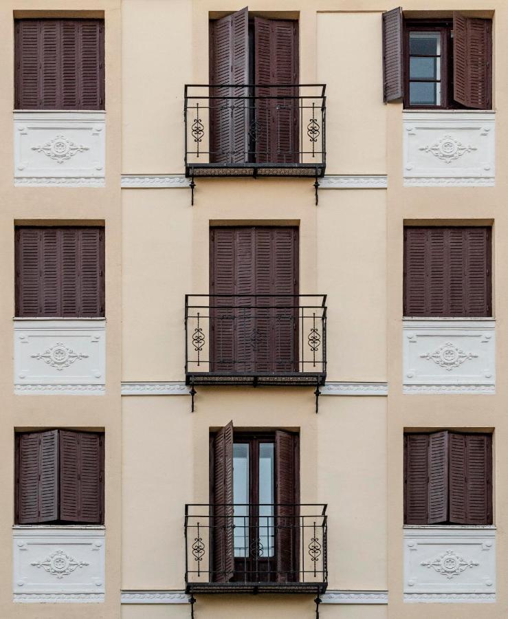 Bob W Arte Aparthotel Madrid Ngoại thất bức ảnh