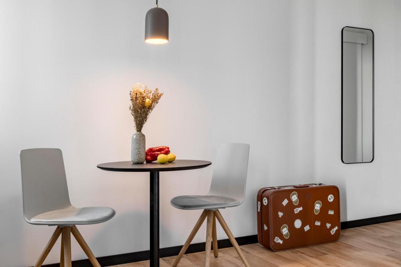 Bob W Arte Aparthotel Madrid Ngoại thất bức ảnh